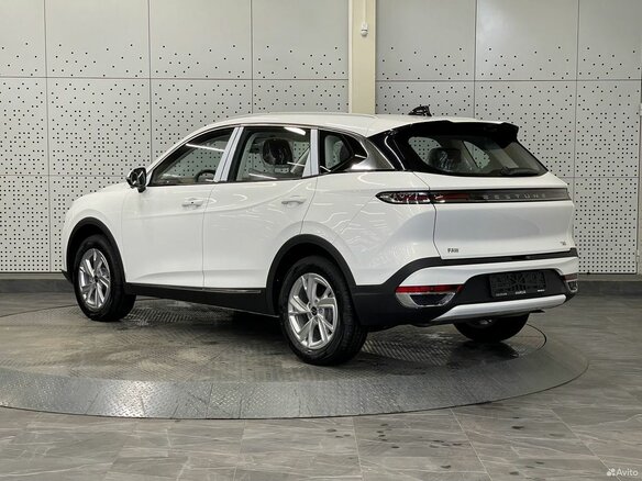 2025 Bestune T90 I, белый, 4031000 рублей - вид 4