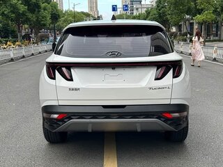 2022 Hyundai Tucson SWB IV, белый, 2218000 рублей, вид 4