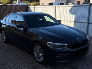2020 BMW 5 серии 520i VII (G30/G31/G38), чёрный, 3250000 рублей, вид 1