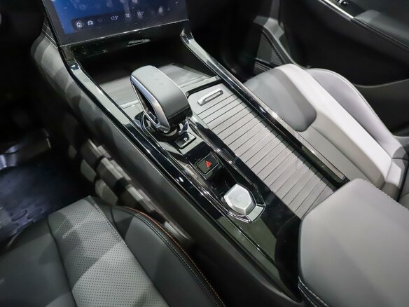 2026 Geely Cityray, белый - вид 11