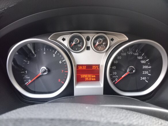 2010 Ford Focus II Рестайлинг, белый, 665000 рублей - вид 25