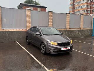 2015 Kia Rio III Рестайлинг, серый, 770000 рублей, вид 5