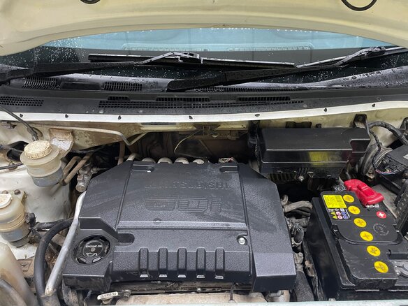 2001 Mitsubishi Dingo I Рестайлинг, белый - вид 2