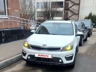 2019 Kia Rio X-Line IV, белый, 1250000 рублей, вид 4