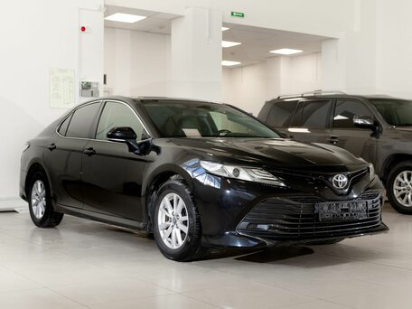 2019 Toyota Camry VIII (XV70), чёрный, 2700000 рублей, вид 1