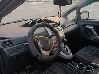 2010 Toyota Verso I, чёрный, 900000 рублей, вид 5