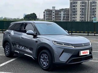 2026 BYD Yuan Up 45.12 kWh, серый, 1690099 рублей, вид 4