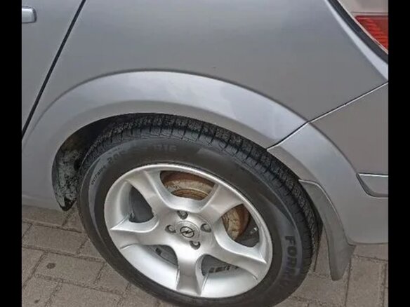 2004 Opel Astra H, серый, 370000 рублей - вид 13