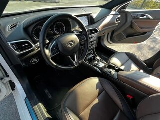2019 Infiniti Q30, белый, 2550000 рублей, вид 5