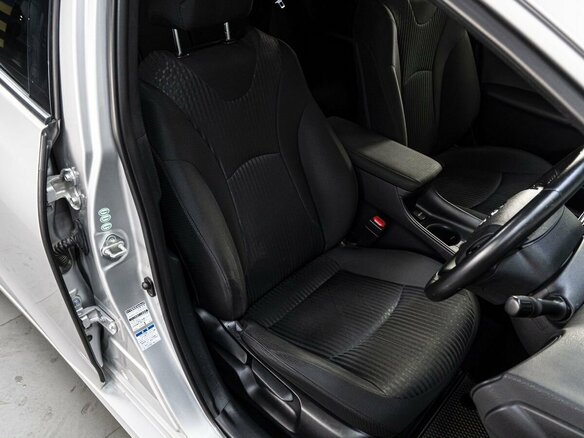 2016 Toyota Prius IV (XW50), серый, 1649000 рублей - вид 11