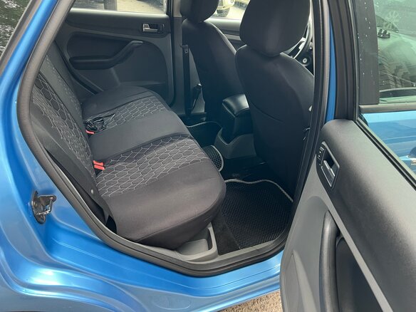 2008 Ford Focus II Рестайлинг, голубой, 500000 рублей - вид 20