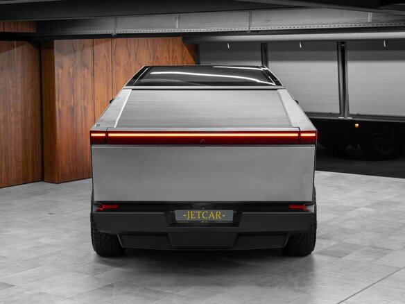 2024 Tesla Cybertruck Cyberbeast, серебристый, 20530000 рублей - вид 8