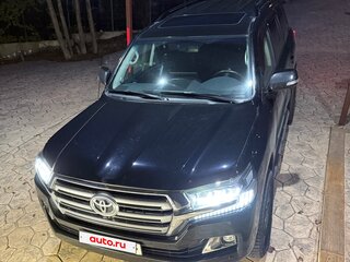 2013 Toyota Land Cruiser 200 Series Рестайлинг 1, чёрный, 4300000 рублей, вид 1