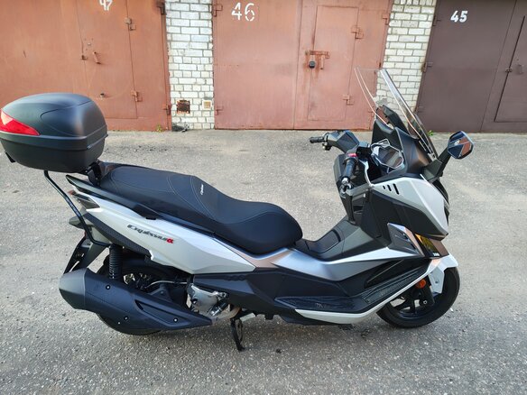 2023 Sym CRUiSYM a 300, белый, 510000 рублей - вид 9