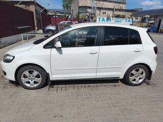 2011 Volkswagen Golf Plus II, белый, 750000 рублей, вид 4