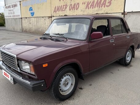 2006 Lada (ВАЗ) 2107, пурпурный, 135000 рублей, вид 1