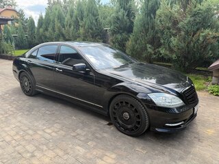 2009 Mercedes-Benz S-Класс 500 Long V (W221) Рестайлинг, чёрный, 2100000 рублей, вид 1