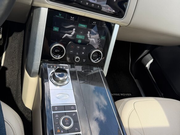 2019 Land Rover Range Rover IV Рестайлинг, белый, 6900000 рублей - вид 37