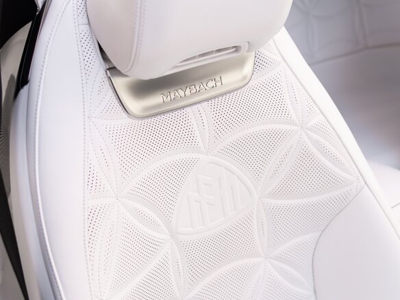 2026 Mercedes-Benz Maybach SL SL 680, пурпурный, 33990000 рублей - вид 38