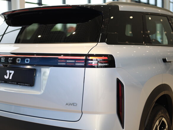 2025 Jaecoo J7 I, серебристый, 3379000 рублей - вид 12
