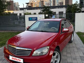 2007 Mercedes-Benz C-Класс 200 III (W204), красный, 800000 рублей, вид 1