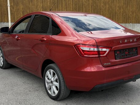 2020 Lada (ВАЗ) Vesta I, красный, 900000 рублей, вид 4
