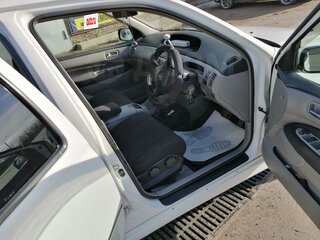 2002 Toyota Vista V (V50) Рестайлинг, белый, 565000 рублей, вид 5