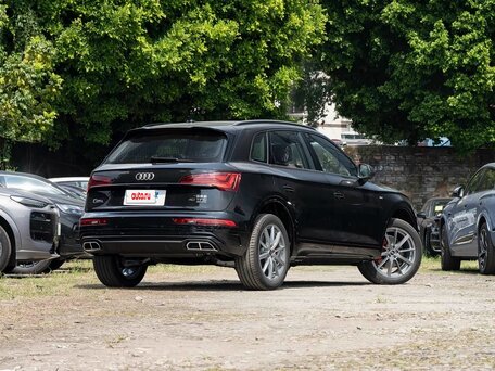 2026 Audi Q5 L 40 TFSI II (FY) Рестайлинг, чёрный, 5900000 рублей, вид 4