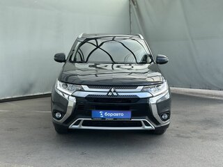 2018 Mitsubishi Outlander III Рестайлинг 2, серый, 1850000 рублей, вид 3