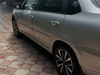 2026 Lada (ВАЗ) Granta I Рестайлинг, серебристый, 1120000 рублей, вид 4