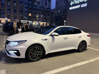 2018 Kia Optima IV Рестайлинг, белый, 2490000 рублей, вид 2