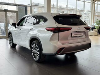 2026 Toyota Highlander IV (XU70), белый, 5749000 рублей, вид 4
