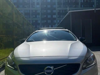 2016 Volvo V60 Cross Country I, серебристый, 2200000 рублей, вид 5