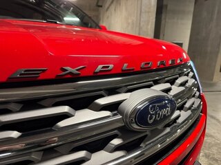 2019 Ford Explorer V Рестайлинг 2, красный, 4300000 рублей, вид 3