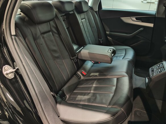 2018 Audi A4 V (B9), чёрный - вид 10