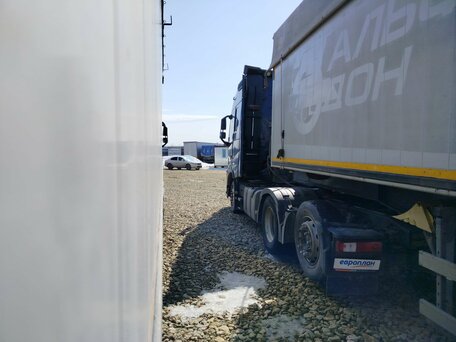 2019 Volvo FH, синий, 6796800 рублей, вид 4