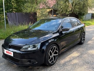 2013 Volkswagen Jetta VI, чёрный, 820000 рублей, вид 1