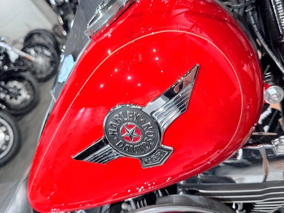 2010 Harley-Davidson Fat Boy, красный, 1099000 рублей - вид 27