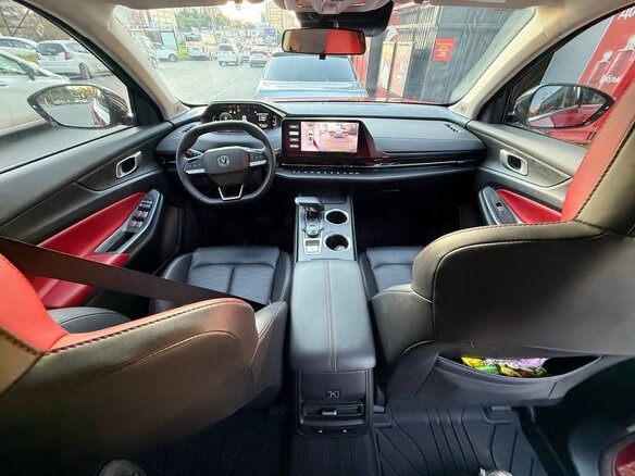2023 Changan CS55 Plus II, красный, 1600000 рублей - вид 4