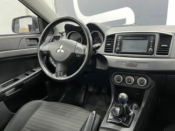 2012 Mitsubishi Lancer X Рестайлинг, серебристый - вид 8