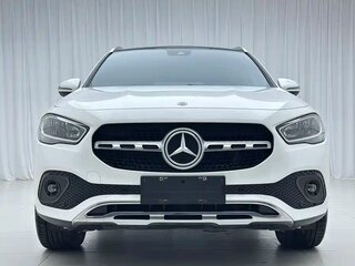 2022 Mercedes-Benz GLA 180 II (H247), белый, 2867007 рублей, вид 2