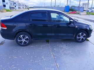 2013 Volkswagen Polo V, чёрный, 600000 рублей, вид 2