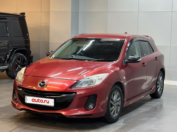 2013 Mazda Axela II Рестайлинг, красный, 897000 рублей