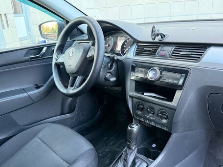 2016 Skoda Rapid I, белый, 630000 рублей, вид 3