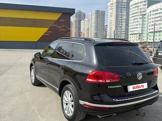 2015 Volkswagen Touareg II Рестайлинг, чёрный, 2550000 рублей, вид 4