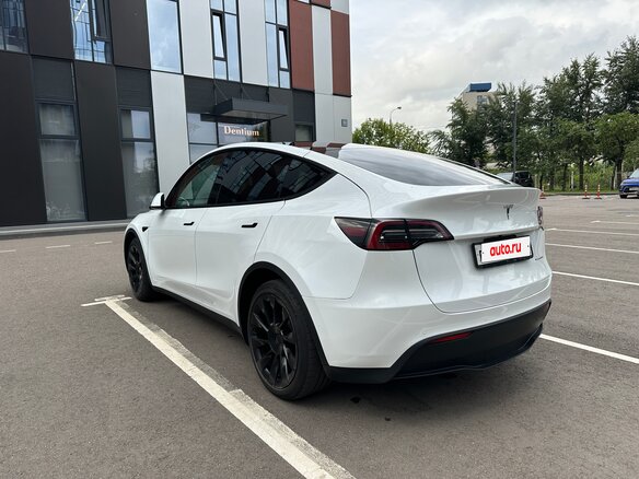 2020 Tesla Model Y Long Range I, белый - вид 10