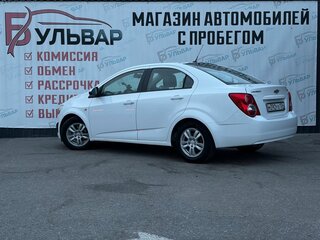 2012 Chevrolet Aveo II, белый, 790000 рублей, вид 4