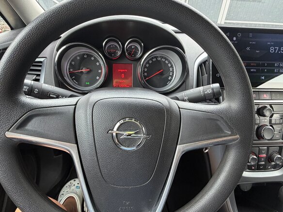 2014 Opel Astra J Рестайлинг, белый - вид 6