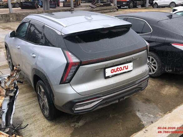 2023 Geely Atlas II, серый, 2520000 рублей - вид 2