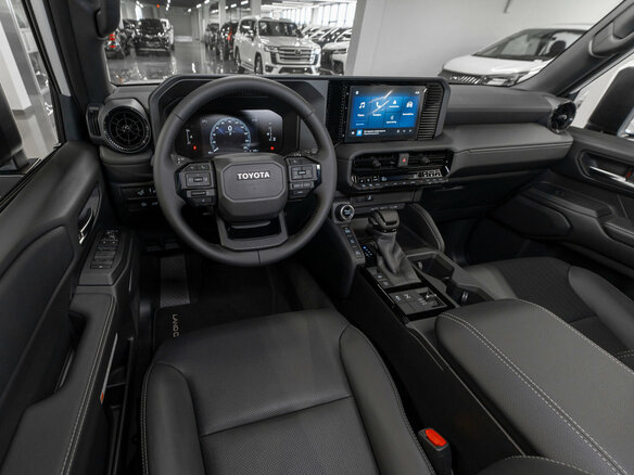 2025 Toyota Land Cruiser Prado 250 Series, белый, 9990000 рублей - вид 6